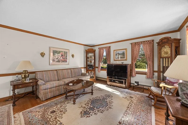 42 Marshview Circle Photo 15