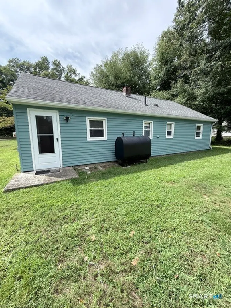 448 Pumpkin Hill Road Photo 11