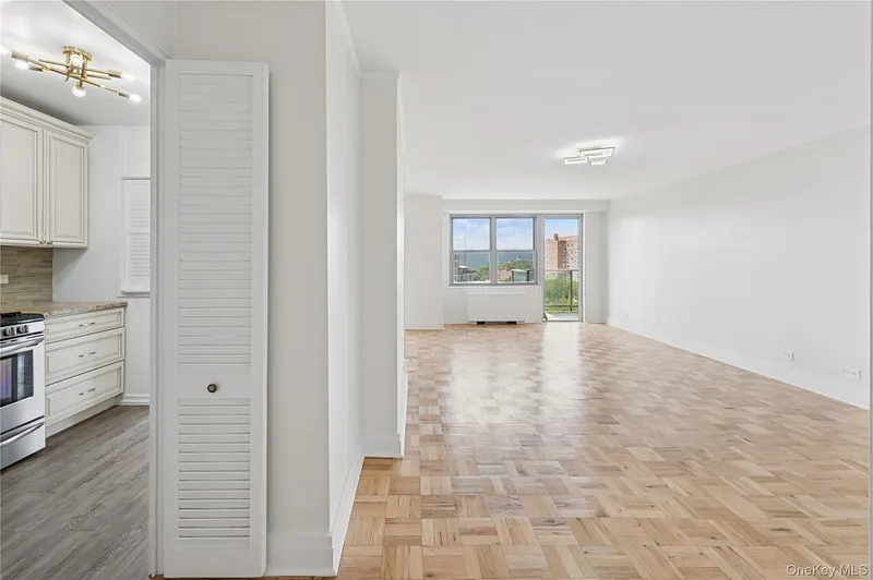 2500 Johnson Avenue  #15N Photo 6