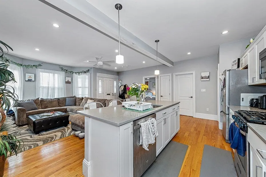 4 Sumner St  #1 Photo 4