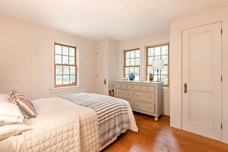 142 Interlaken Road Photo 19