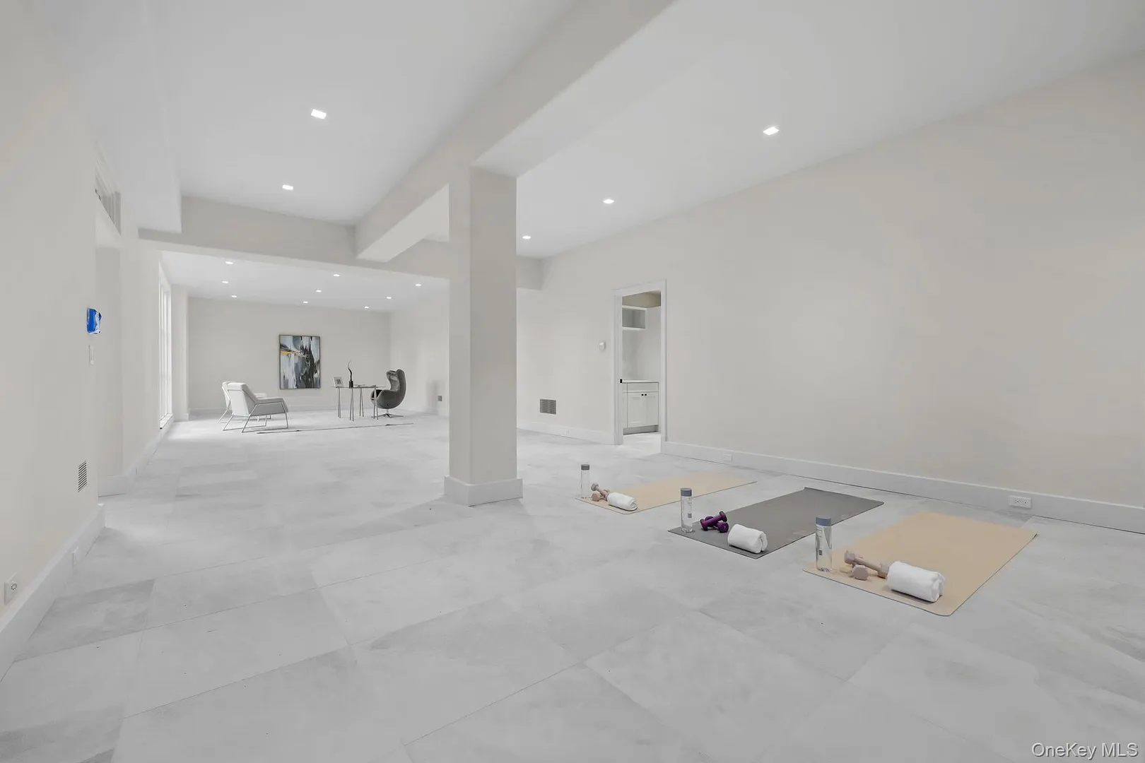 2 Barry Court Photo 26