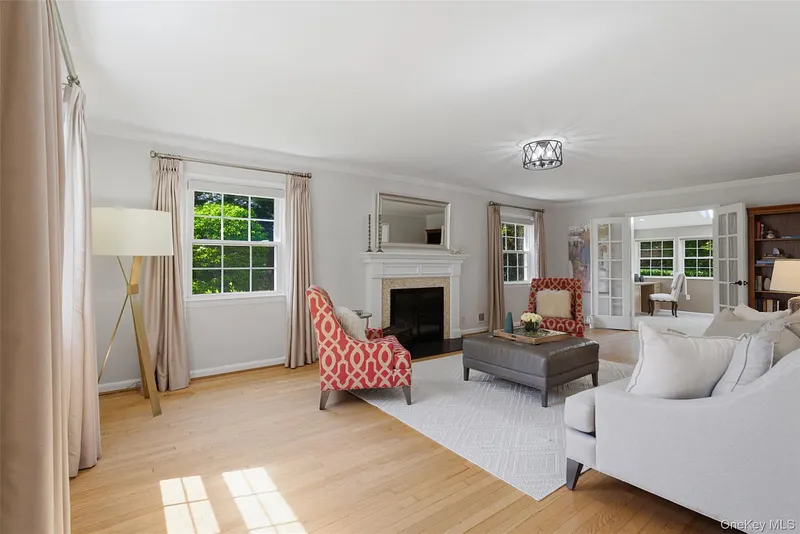 136 Devonshire Road Photo 4