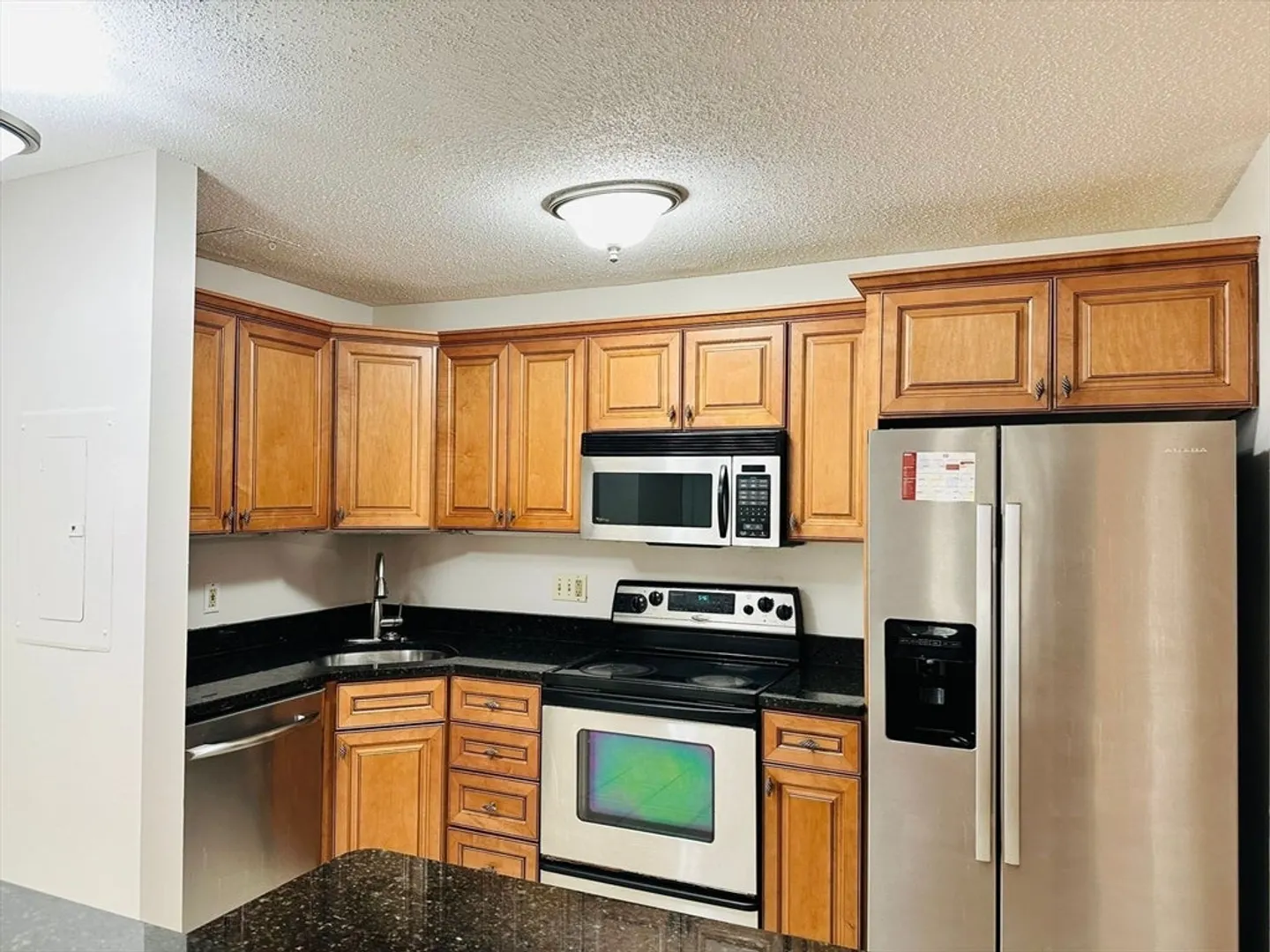 450 Brookside Dr  #B Photo 3