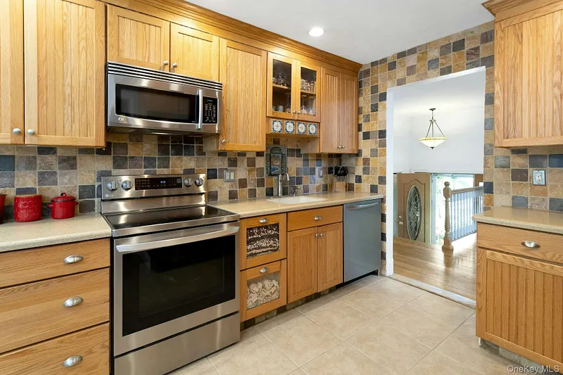 8 Woodland Road Photo 14