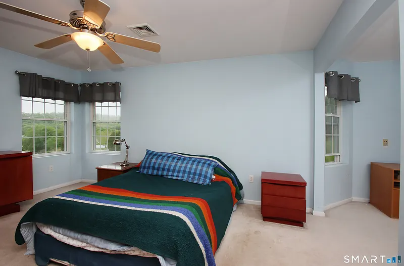 66 Wood Chase Lane Photo 32