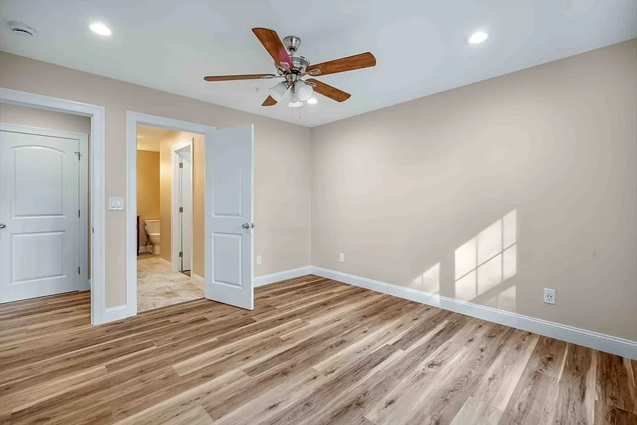 4 Sabrina Way  #D Photo 33