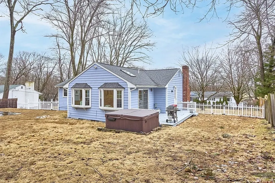 33 Eastview Road Photo 35