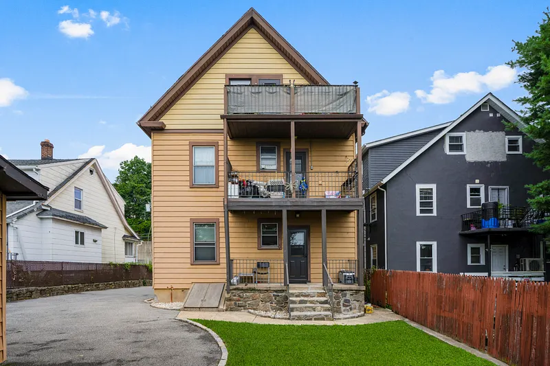 124 Pelham Street Photo 17