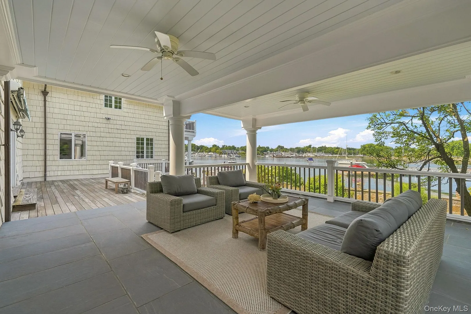 522 The Parkway Photo 17