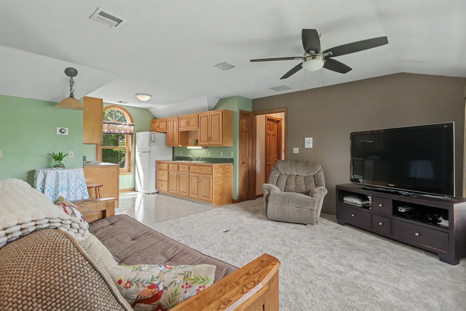 94 Tomlinson Road Photo 28