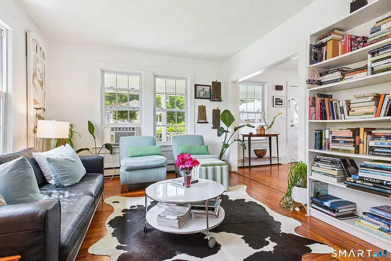24 Warren Avenue Photo 11