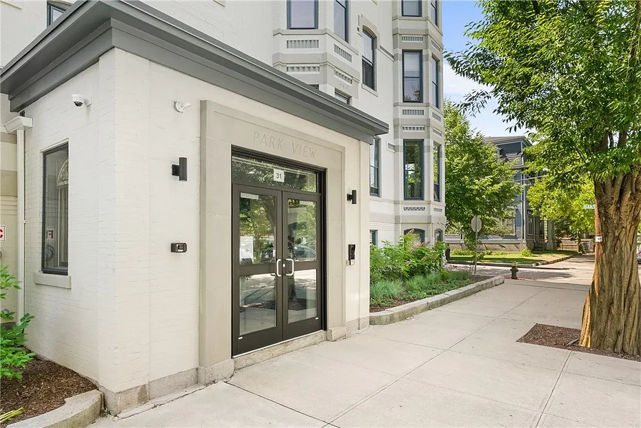 31 Parade Street  #201 Photo 3