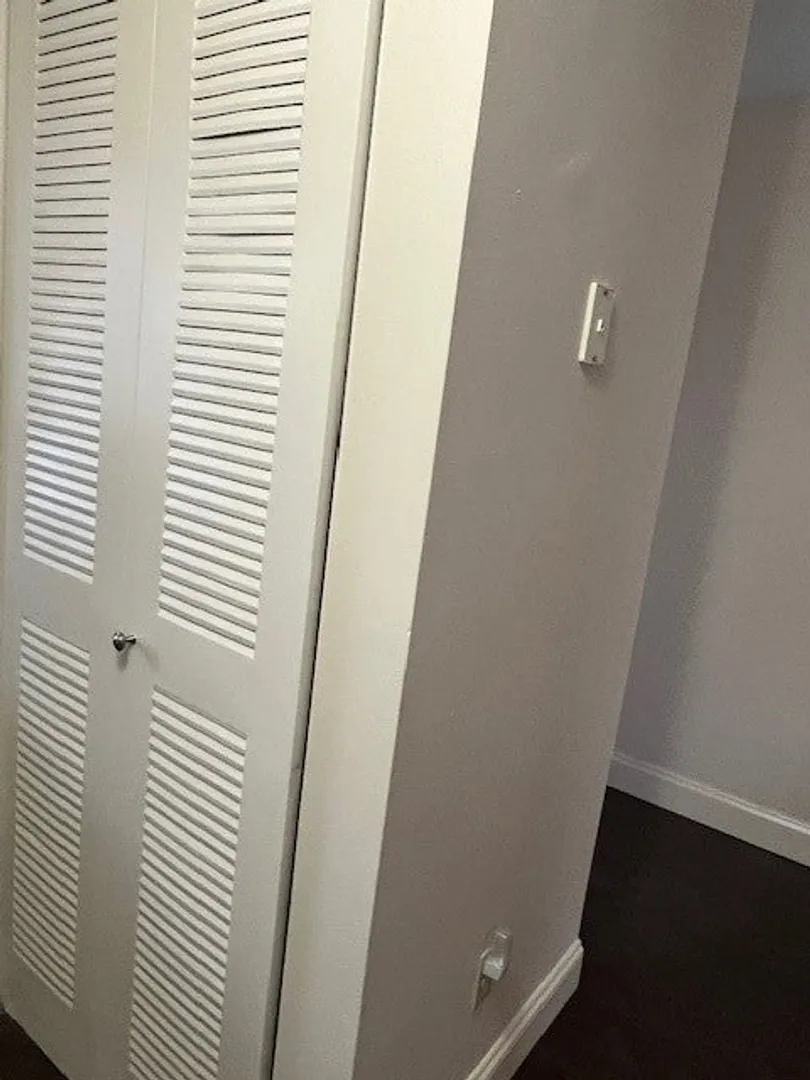 175 Hoffman Avenue  #410 Photo 7