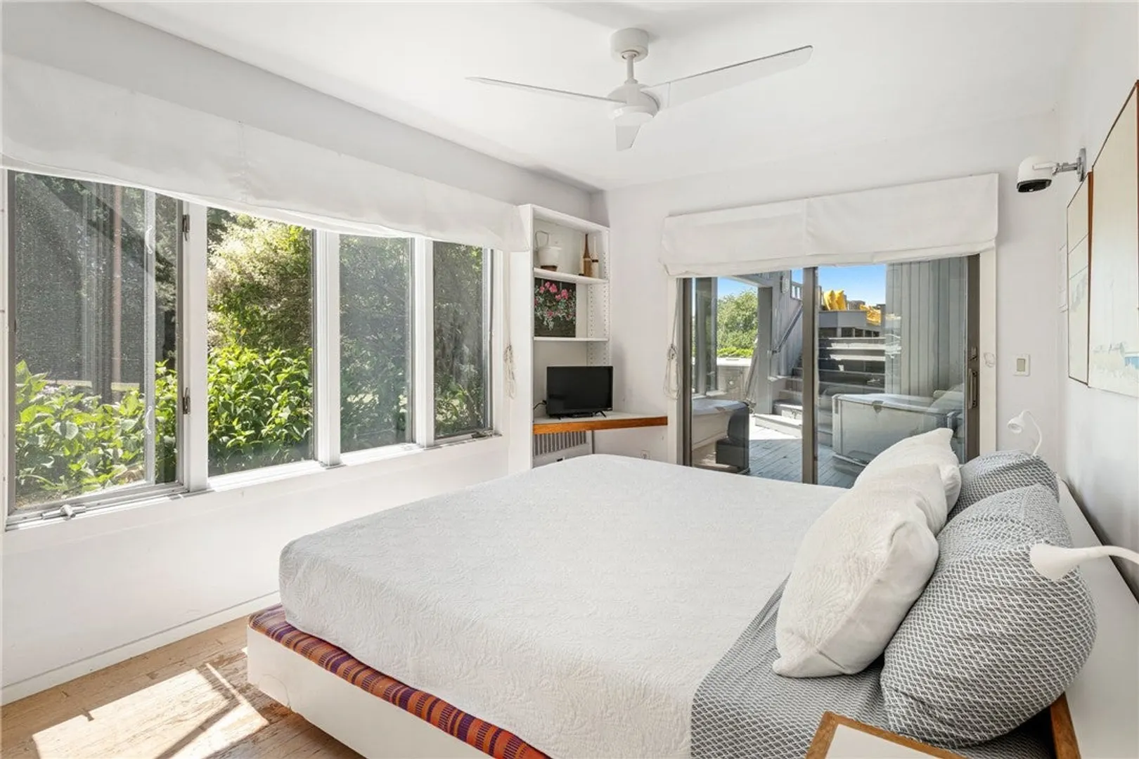 76 Battery Lane Photo 18