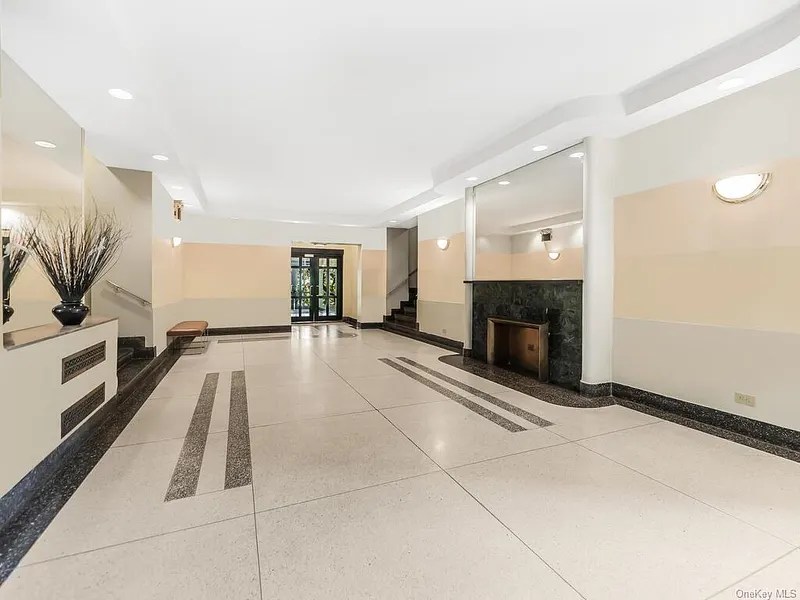 3015 Riverdale Avenue  #2k Photo 17