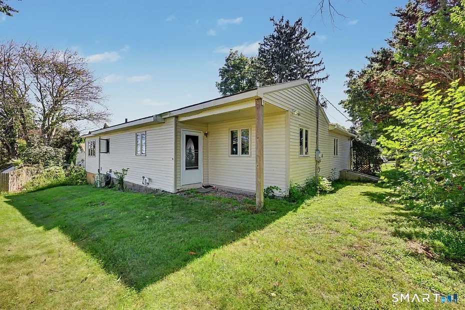 52 West Street Photo 4