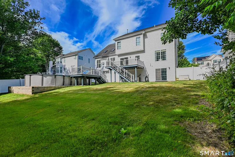 46 Auburn Way Photo 10