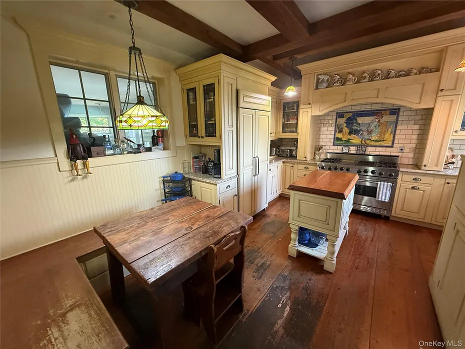 205 High Street Photo 11