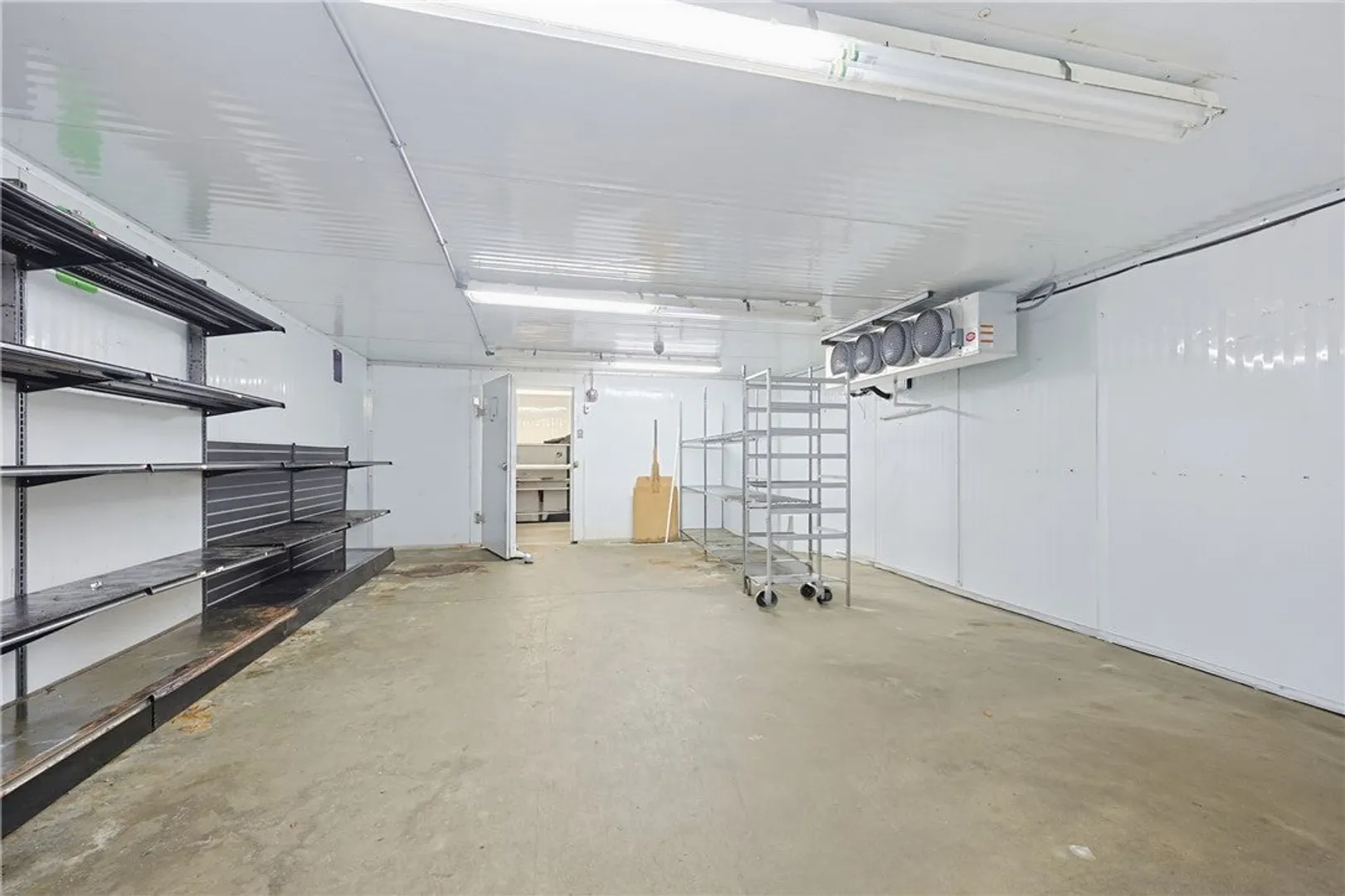 955 West Shore Road Photo 29