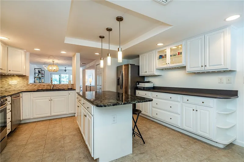 152 Crompton Avenue  #18 Photo 10