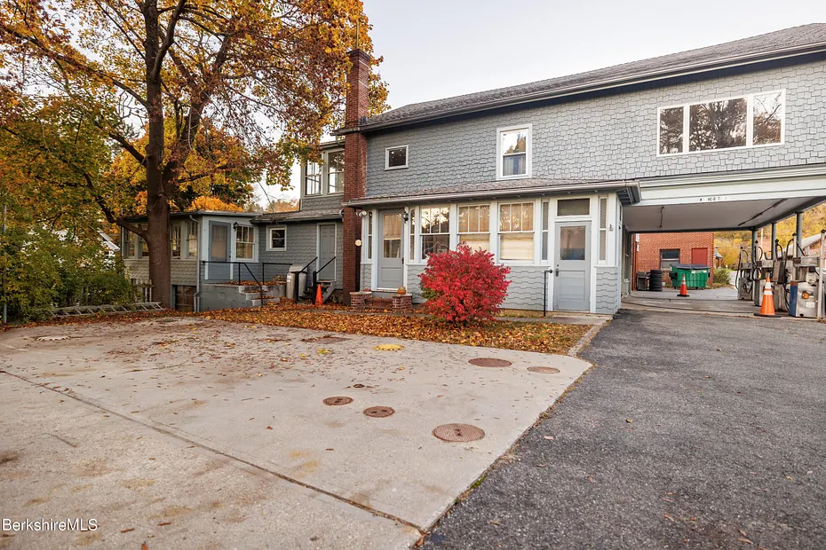 163 Front St Photo 27
