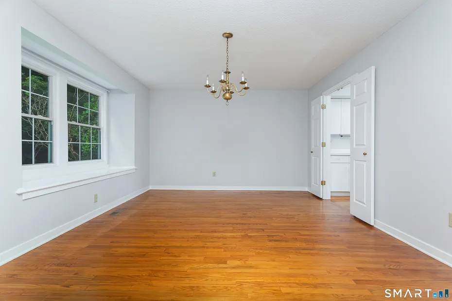 170 Glengarry Road #170 Photo 10