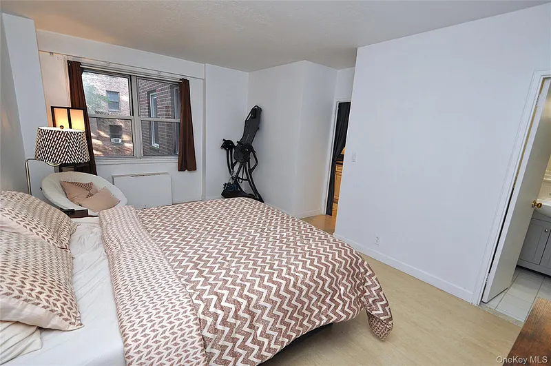 230 Garth Road  #3B1 Photo 22