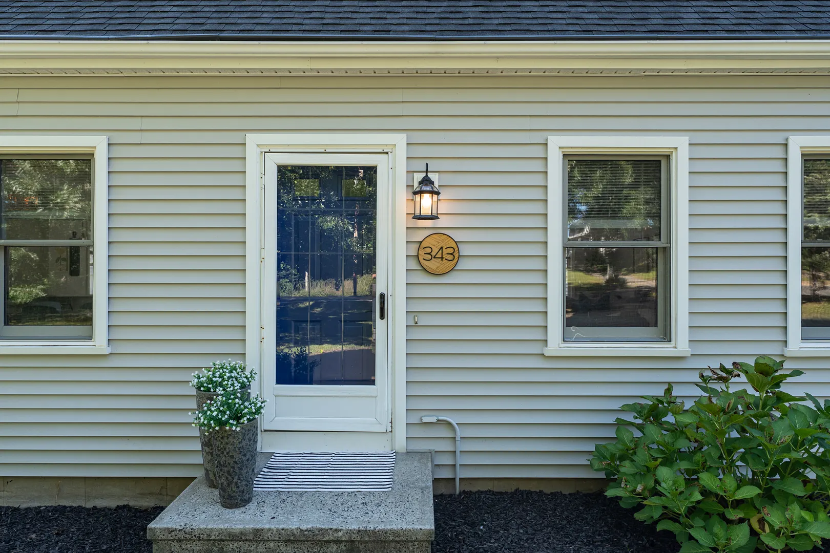 343 Horse Pond Road Photo 4