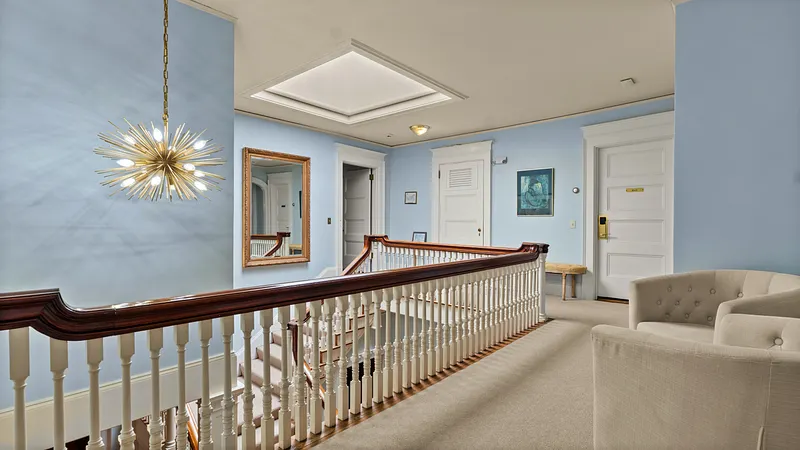 51 Walker St Photo 32