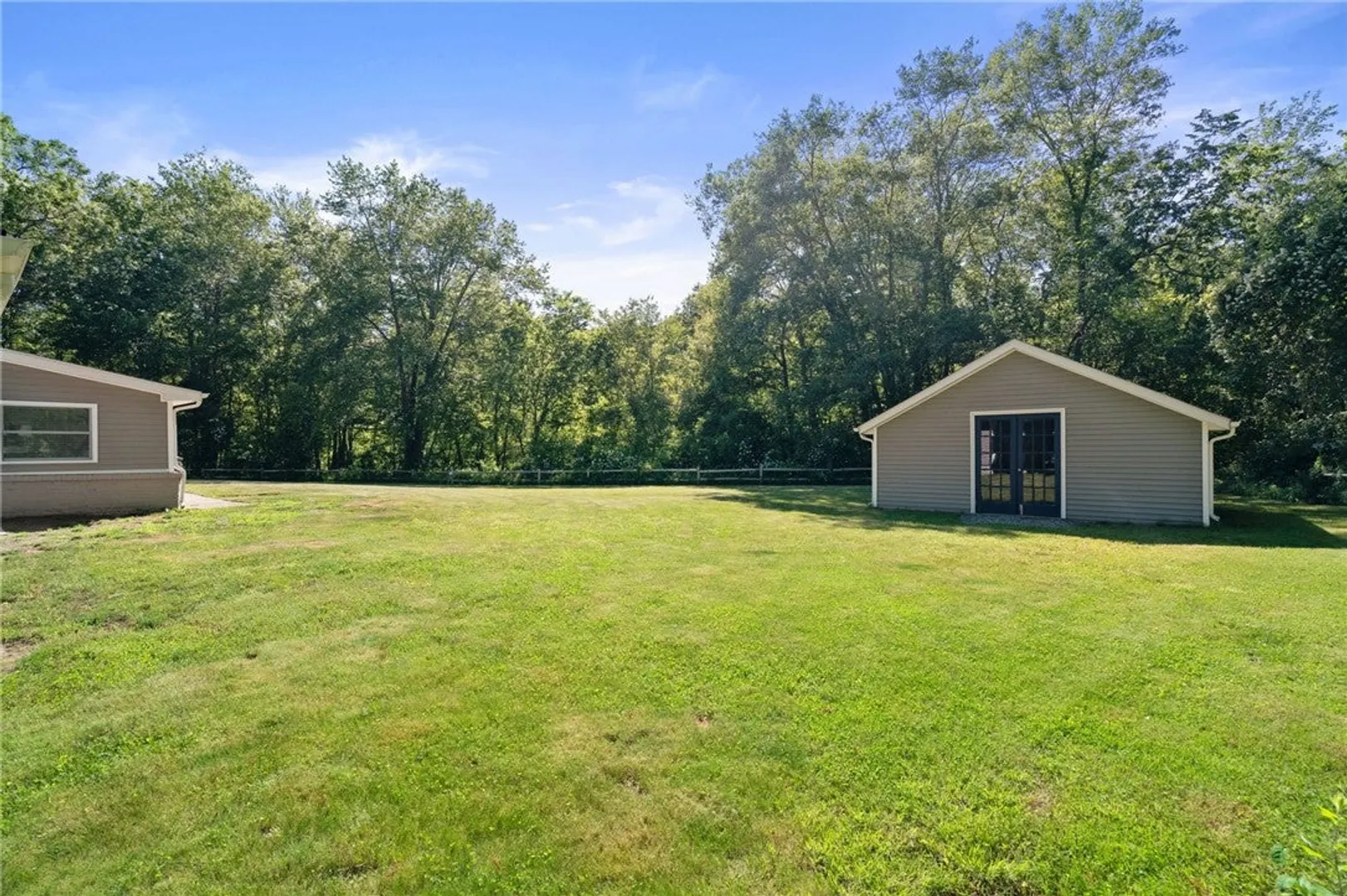 380 Woodward Avenue Photo 26