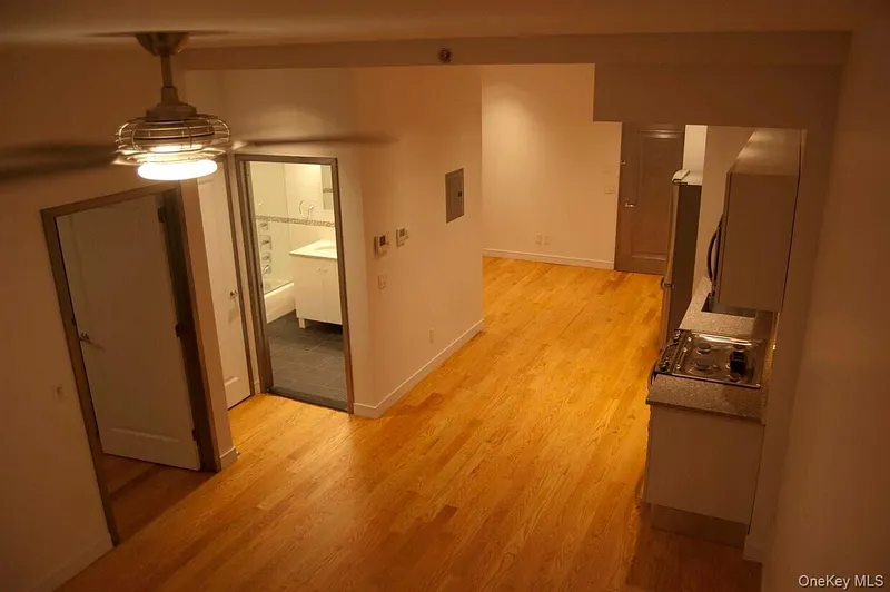 114 Greenpoint Avenue Photo 8