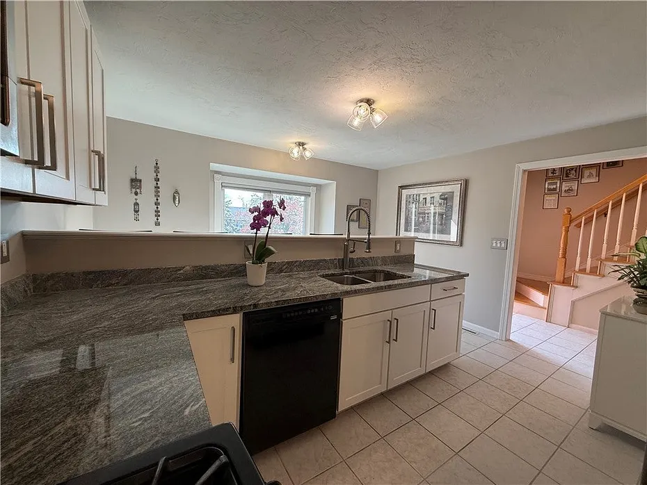 35 Waterview Drive  #D Photo 6