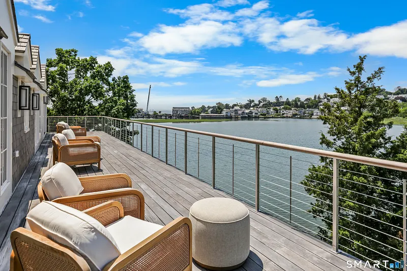 30 Edgewater Hillside Photo 24