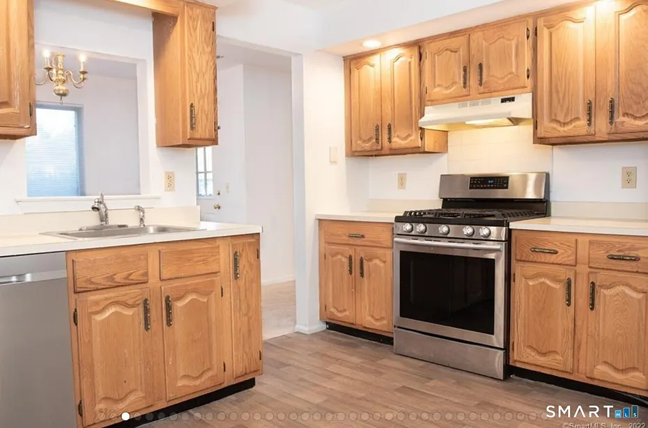 211 Windgate Circle  #B Photo 4