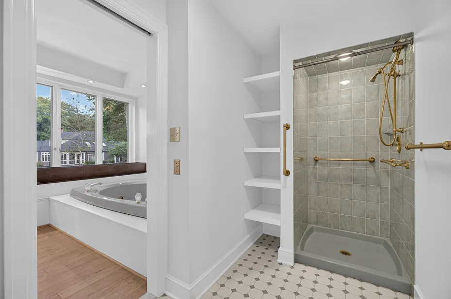 87 Cove Road Photo 22