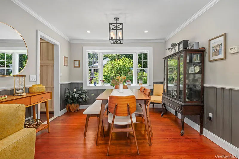 1 Colonial Drive Photo 14