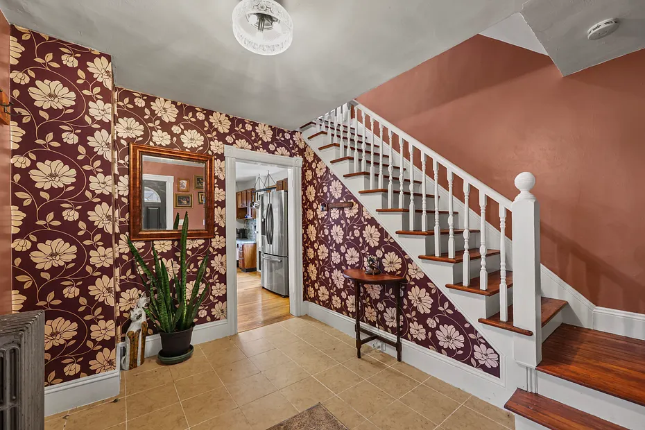 25 Calumet St Photo 8
