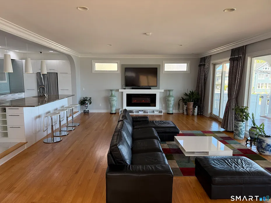 40 Hawley Avenue Photo 20