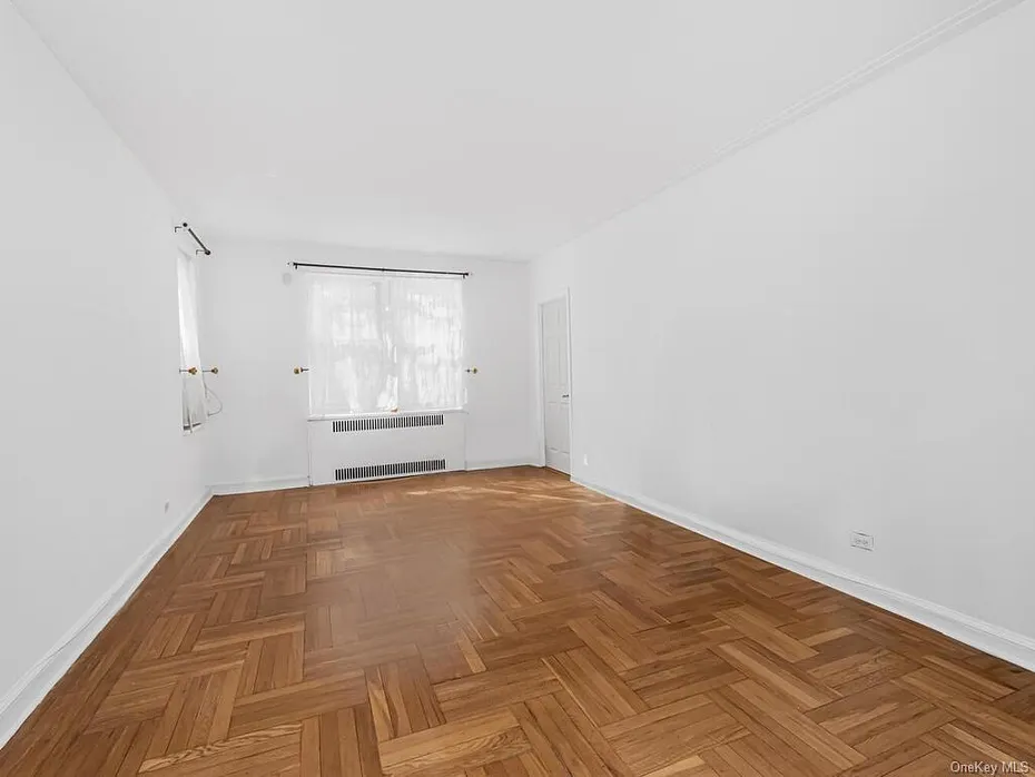 3015 Riverdale Avenue  #2k Photo 10