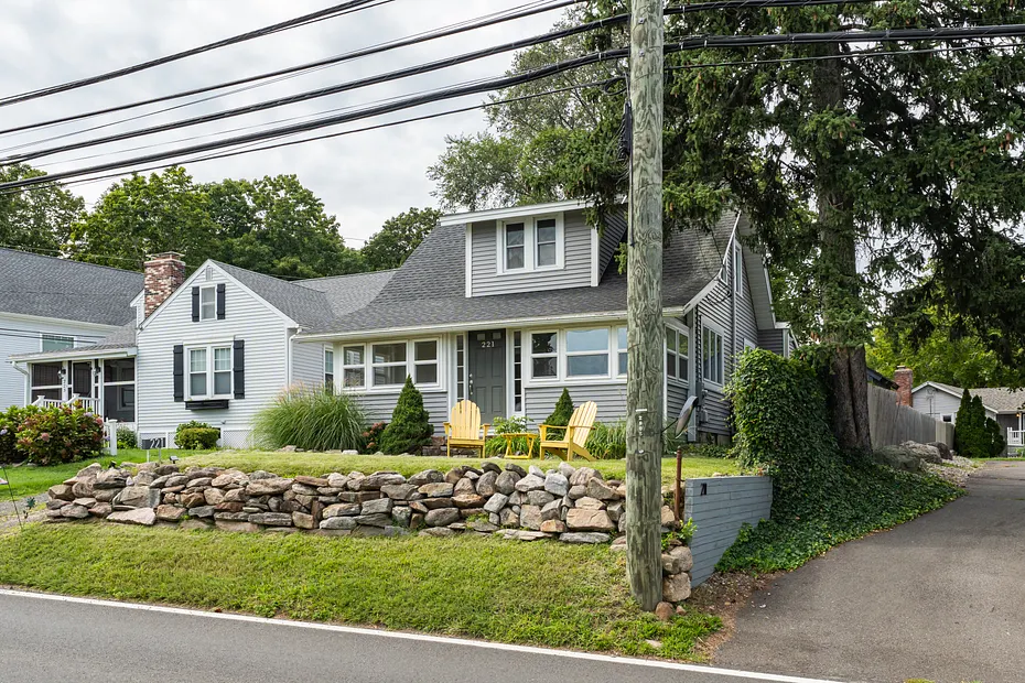 221 Water Street Photo 33