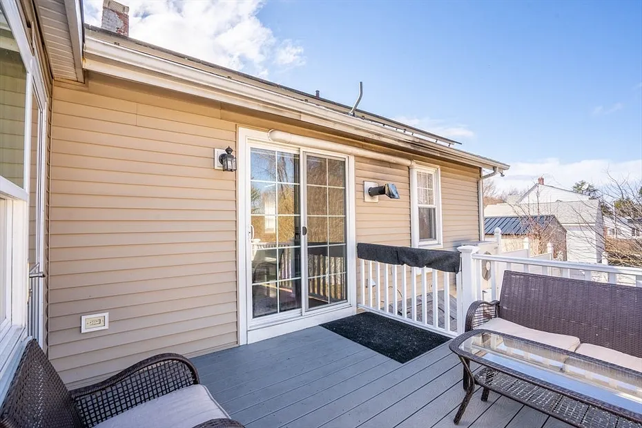 57 Ash Street Photo 25