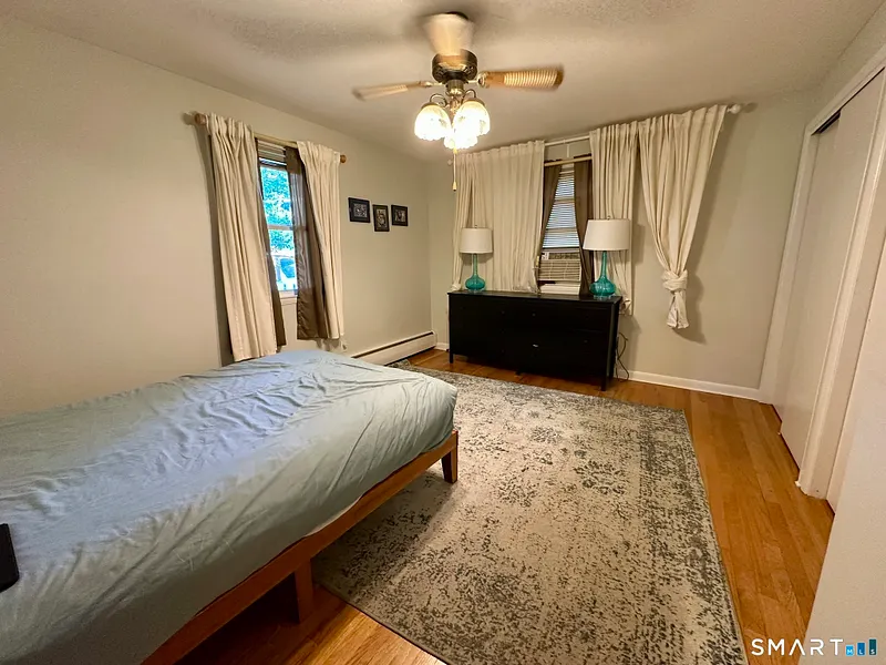 670 Benham Street Photo 11