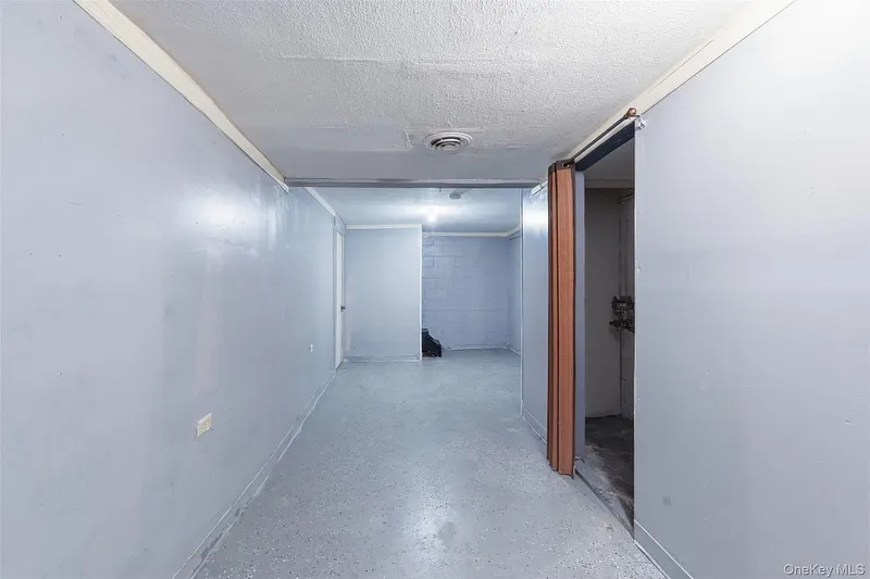 28 Wileman Avenue Photo 23