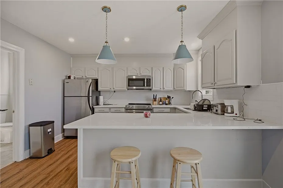 223 Oliphant Lane  #B Photo 4