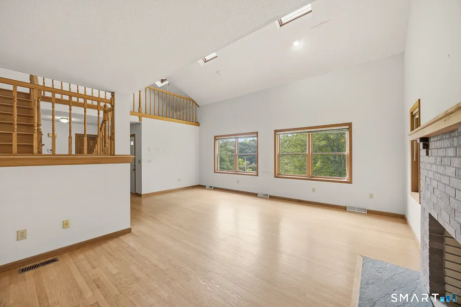 8 Margaret Terrace Photo 4