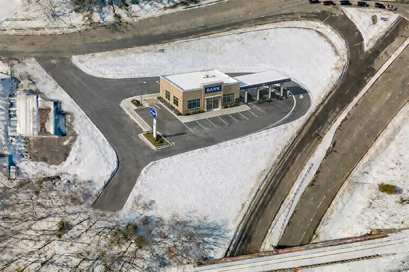 20 Wauregan Road Photo 7
