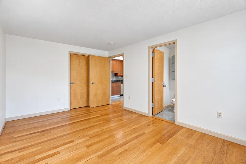 184 Pequot Avenue  #305 Photo 12