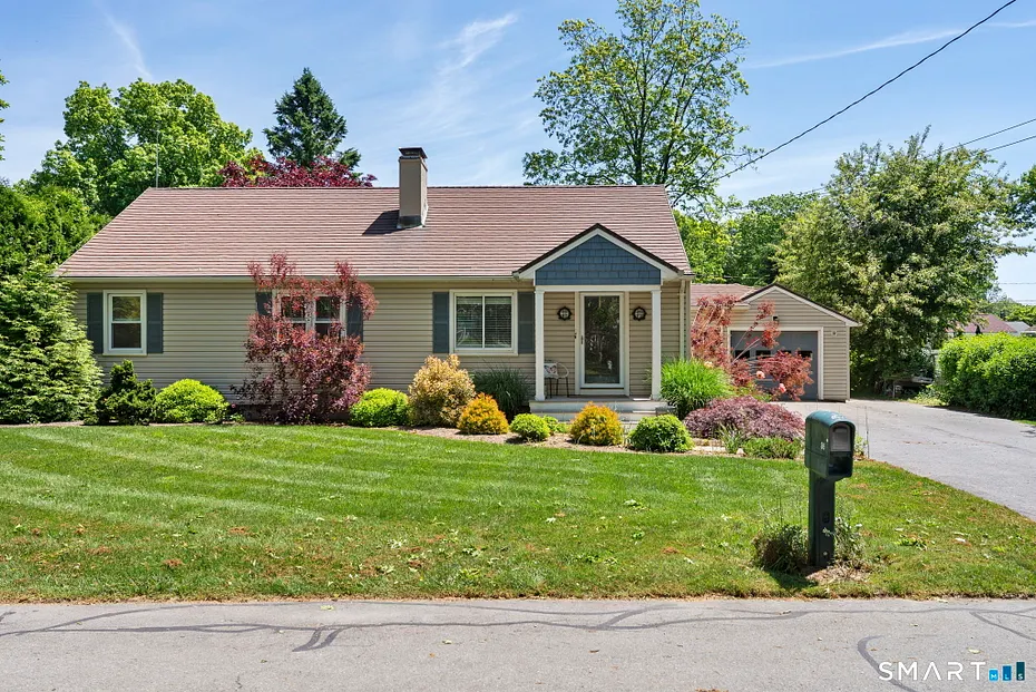 86 Fenwood Drive Photo 1