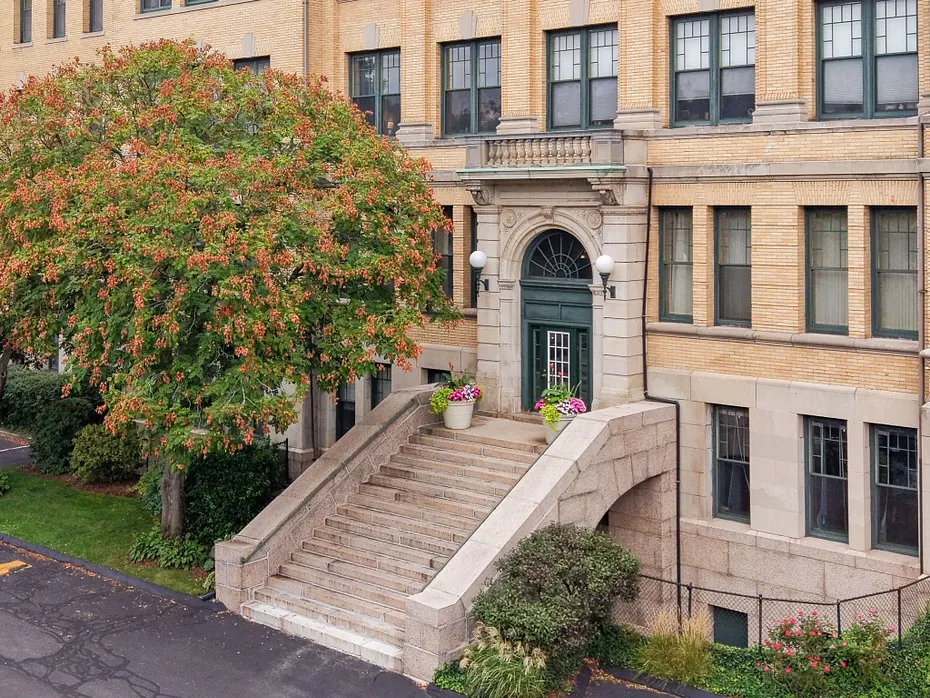 235 State St  #407 Photo 1